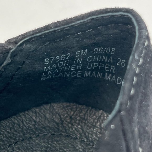 Clarks Black Suede Bow Accent Flats | Versatile Any Season - Picture 4 of 9